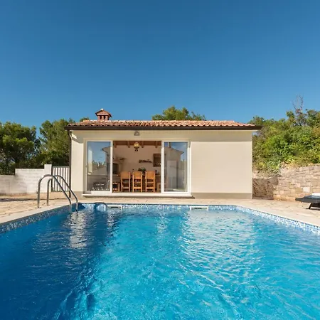 D&b Villa